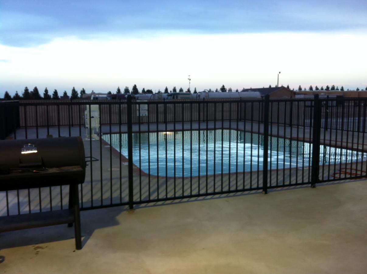 Southern Inn And Suites Kermit מראה חיצוני תמונה